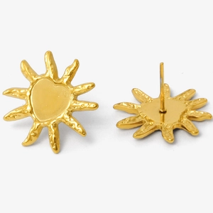 Irregular 18k gold plated stainless steel sun and heart stud earrings with hammered texture