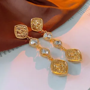 Vintage Lion Relief Medallion Drop Earrings Alloy Rhinestone With Silver Earring Post Retro Palace Style For Women