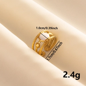 Detailed technical diagram showing dimensions and 2.4g weight of the gold heart ring