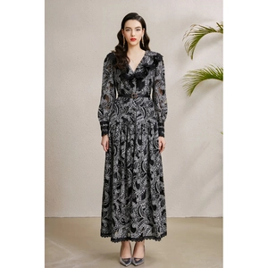 Robe Maxi Élégante Pour Femmes Avec Imprimé Paisley Floral Col En V Manches Longues Dentelle Et Ceinture Style Vintage