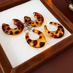 Leopard Print C-Shape Resin Hoop Earrings With 925 Sterling Silver Earring Post Retro French Chic Style Fashion Women
