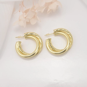 Elegant 18k gold plated hollow twisted rope C-shaped hoop earrings for women fashion