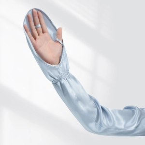 Light blue 100% mulberry silk sun protection sleeves for women's outdoor UV protection