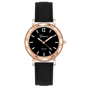 Montre à quartz Geneva avec cadran noir, boîtier or rose et bracelet noir mat