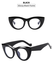 Detailansicht der glänzend schwarzen Cat-Eye-Sonnenbrille aus Front- und Seitenwinkel