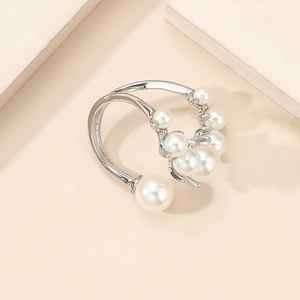 French vintage pearl open ring featuring a silver wrap design with white pearls