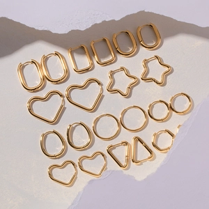 Ensemble de boucles d'oreilles géométriques en acier inoxydable doré 18 carats minimaliste