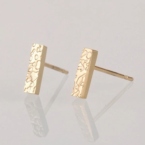 Minimalist Stainless Steel Bar Stud Earrings Hammered Texture Geometric Rectangular Tiny Metal Ear Studs Women Jewelry