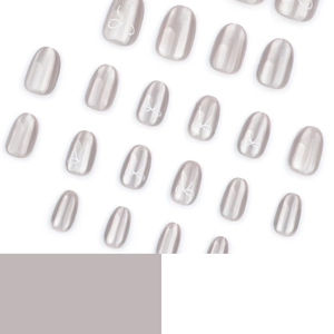 Faux ongles œil de chat gris courts ovales avec fini perlé et motifs nœuds blancs