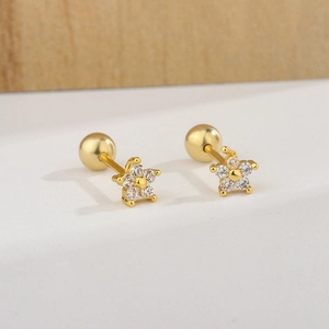 Boucles d'oreilles fleur dorée avec zircons blancs et fermoir à vis sécurisé
