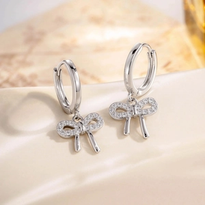 Boucles D'oreilles Créoles Pendentif Nœud En Cuivre Avec Zircon Micro Serti Couleur Argent Bijoux Élégants