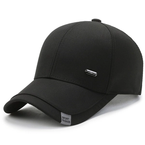 Cappellino da baseball nero classico da uomo con stemma in metallo e etichetta sportiva