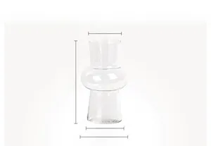 Macro detail of high-transparency geometric glass vase with precise 20cm height measurement