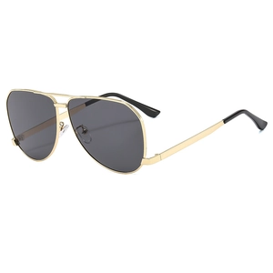Classic pilot sunglasses with gold metal frame and dark grey lenses for men and women