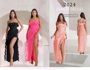 Détail de robe longue d'été sans bretelles avec volants et fente latérale sexy