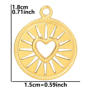 Detail shot of heart pendant with 1.8cm height and 1.5cm width dimensions