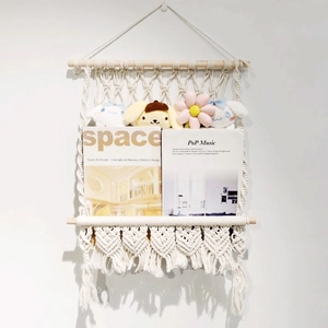 Étagère murale en macramé fait main avec corde de coton et bois naturel pour chambre d'enfant