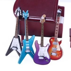 Miniature Electric Guitar Model Wooden Simulation Musical Instrument For Dollhouse Scene Decoration Micro Landscape Accessories