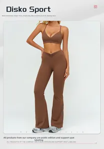 Dettaglio completo yoga marrone cioccolato con reggiseno sportivo e pantaloni a zampa