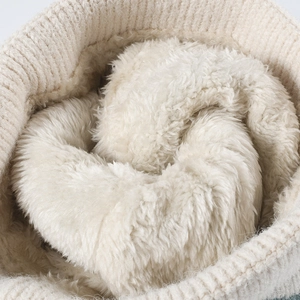 Women winter knit beanie with thick fleece lining and warm ribbed texture detail