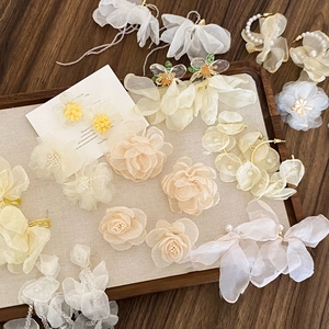 Orecchini Pendenti A Fiore In Tessuto E Mesh Con Perno In Argento Nappa Lunga Perla Artificial Stile Romantico Dolce Per Donne