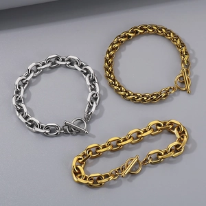 Unisex stainless steel curb chain bracelet with OT toggle clasp in gold and silver