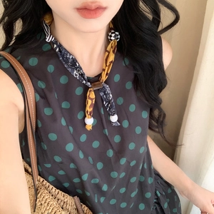 Ethnic style heart pendant necklace with acrylic wood beads and leopard print fabric design