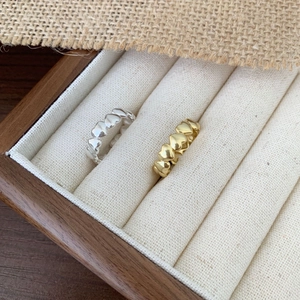 Minimalist 925 sterling silver interlocking heart rings in gold and silver finish