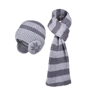 Set invernale berretto e sciarpa in maglia con motivi a fiocchi e righe grigie