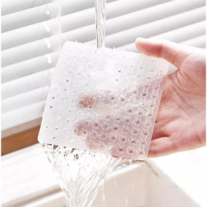 Spazzola per verdure in silicone flessibile con fori di scarico e superficie antiscivolo