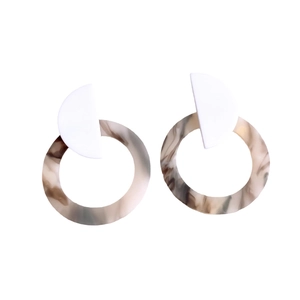 Minimalist resin round hollow drop earrings with marble brown pattern and white stud top