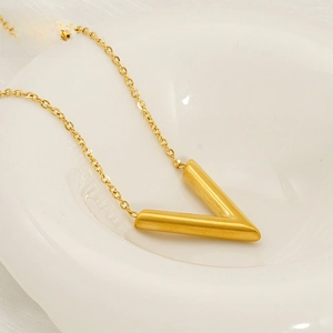 Klassieke Letter V Veelzijdige Mode-nicheketting Eenvoudige Mode-sleutelbeenketting Voor Dames