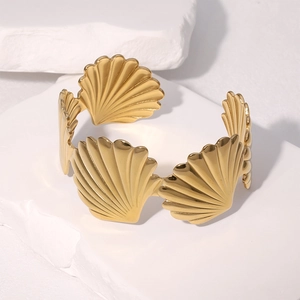 Adjustable golden stainless steel open cuff bracelet with scallop shell designs