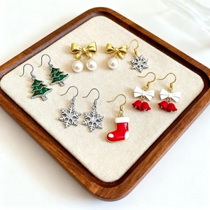 Christmas Snowflake Reindeer Earrings And Necklace With Silver Earring Post Zircon Festive Jewelry For Women Winter