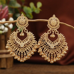 Vintage gold hollow heart drop earrings with bell tassels in bohemian Indian style