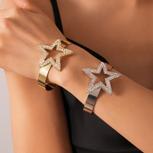 Star Cuff Bracelet Rhinestone Pave Hollow Five Pointed Star Open Adjustable Metal Bangle Fashion Jewelry Women Trendy