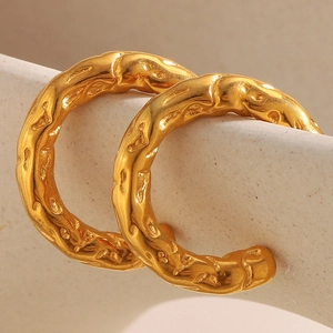 Minimalist 18K gold plated stainless steel hoop earrings with irregular hammered texture
