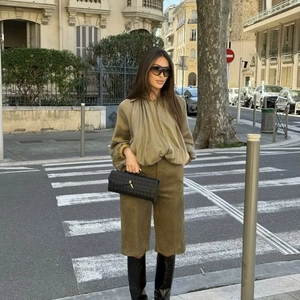 Women Suede Texture Bermuda Shorts Mid Waist Wide Leg Loose Fashion Streetwear Casual Bottoms Solid Color
