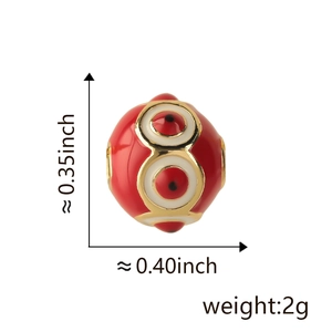 Macro shot of red evil eye bead with gold edges including size measurements and weight info
