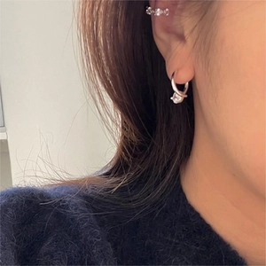 Minimalist S925 sterling silver zircon hoop earring and ear cuff set worn by model