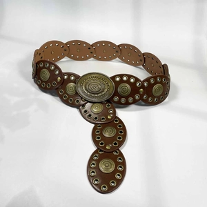 Ceinture large vintage style cowboy pour femmes en cuir marron avec rivets en bronze