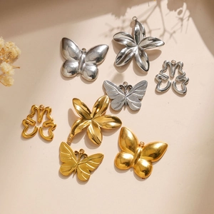 304 Edelstahl Schmetterling und Blumen Anhänger in Gold und Silber Finish
