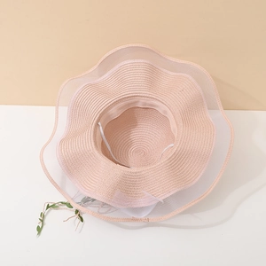 Chapeau de soleil en paille rose avec nœud en maille double couche et cordon ajustable