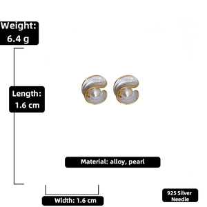 Detail showing shell-style C-shaped stud earrings with 1.6cm size and 925 silver needle