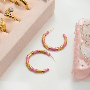 Chic pink and gold bamboo joint hoop earrings in C-shape for stylish women fashion