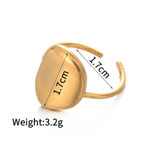 Detail view of 14K gold minimalist geometric ring with 1.7cm face and 3.2g weight