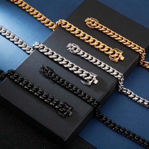 Trois colliers cubains hip-hop en acier inoxydable en couleurs or, argent et noir