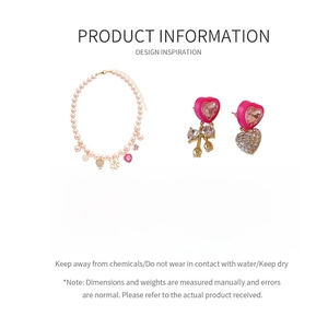 Spécifications détaillées de l'ensemble collier et boucles d'oreilles cœur et perles