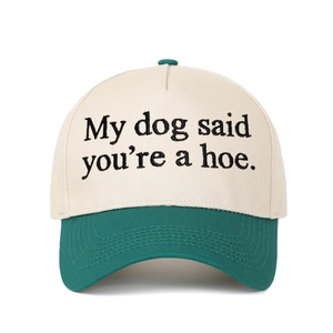 Casquette bicolore beige et verte avec broderie humoristique My Dog Said You're a Hoe