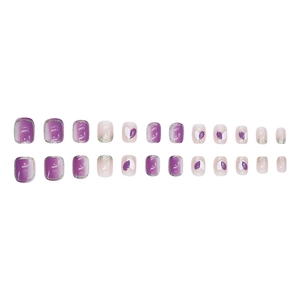 Faux ongles courts dégradés violets avec motifs de cœurs et paillettes, ensemble de 24 pièces